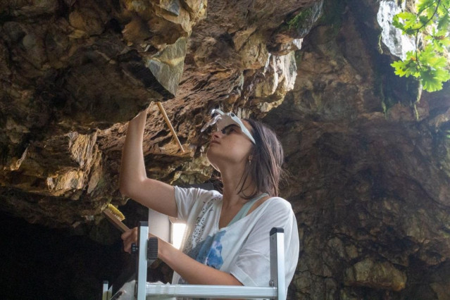 Xunta e USC investigarán as pinturas prehistóricas da Cova dúas Mouros de Baleira (Lugo).