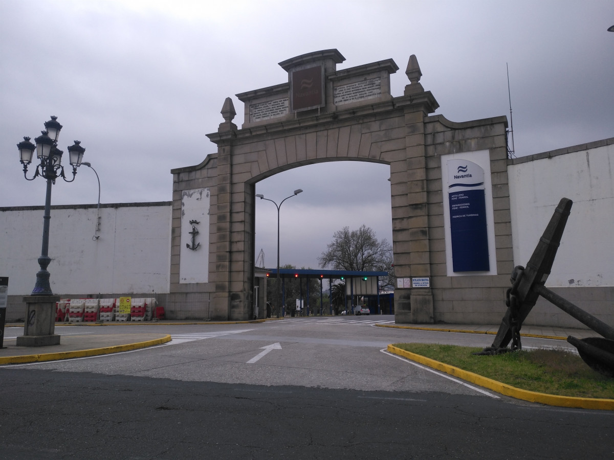 Archivo - Entrada del astillero Navantia en Ferrol.
