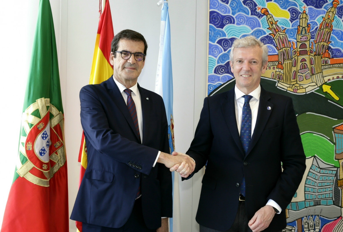 El presidente de la Xunta, Alfonso Rueda, se reúne con el alcalde de Oporto, Rui Moreira