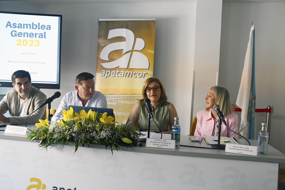 Visita Apetamcor Conselleira Promoción Emprego e Igualdade, Elena Rivo