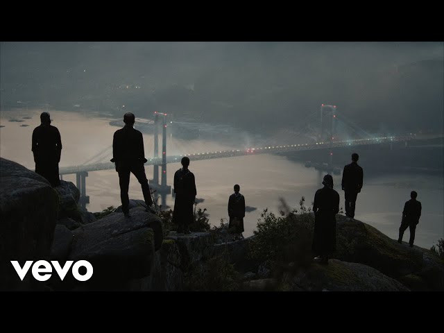 C. Tangana - Oliveira Dos Cen Anos (Video Oficial)