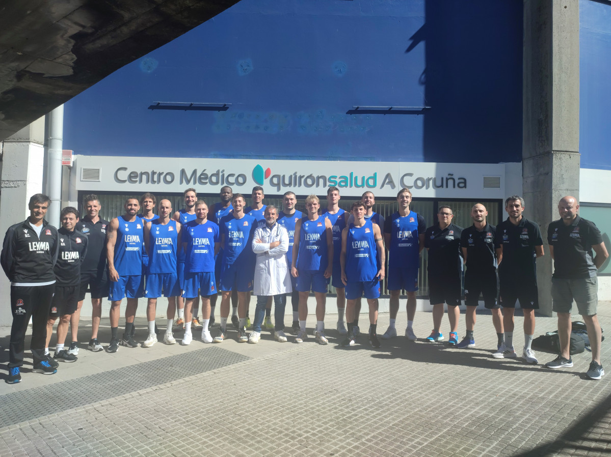 Plantilla Club Basquet Coruu00f1a Quiru00f3nsalud