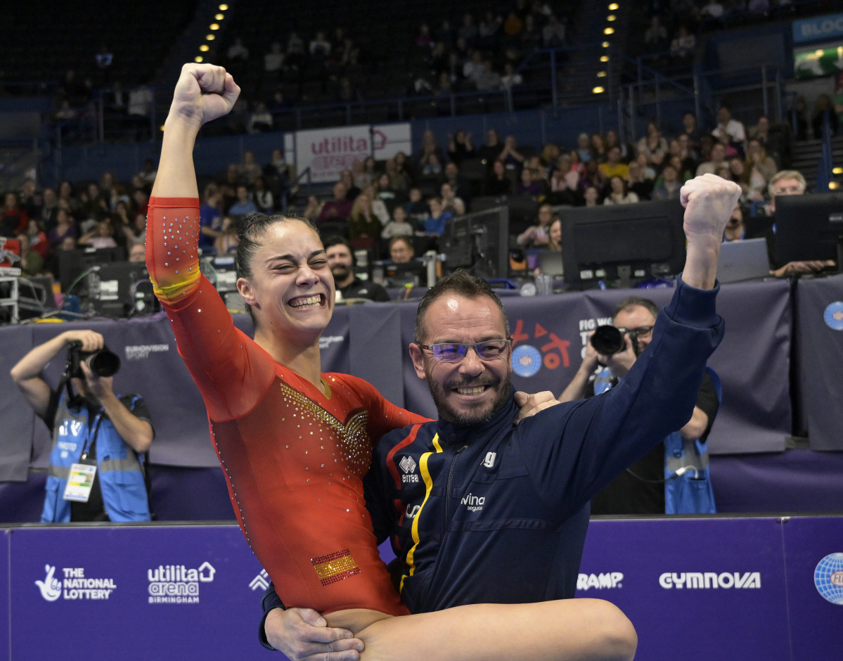 Melania Rodru00edguez celebra su triunfo en una imagen difundida por la Federaciu00f3n Espau00f1ola de Gimnasia