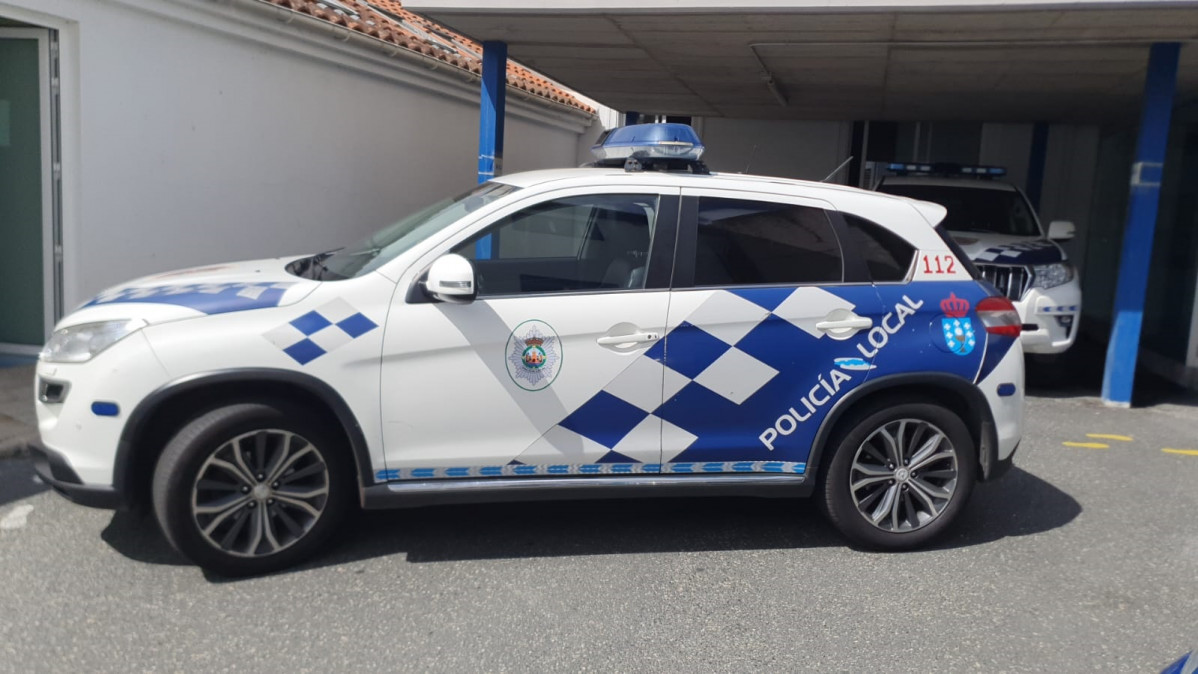 Archivo - Coche de la Policía Local de Ferrol.