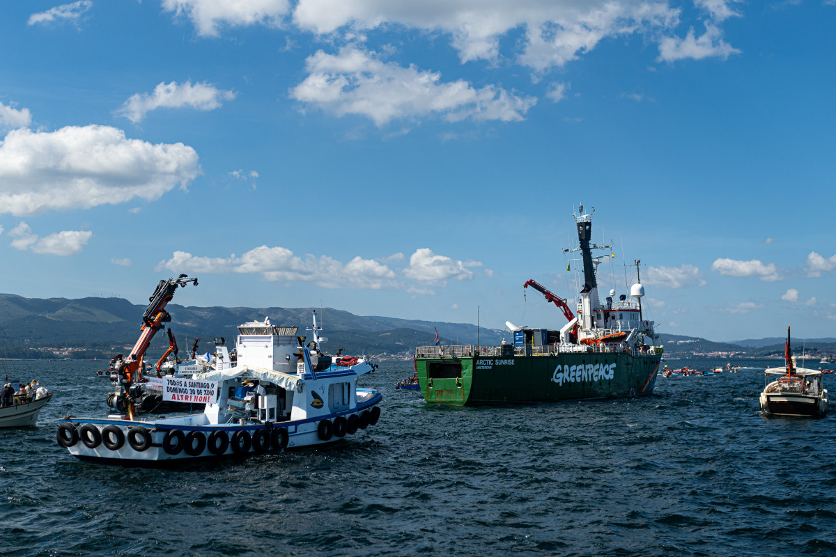 Protesta contra Altri en la ría de Arousa, a 12 de junio de 2024, Illa de Arousa (Pontevedra)