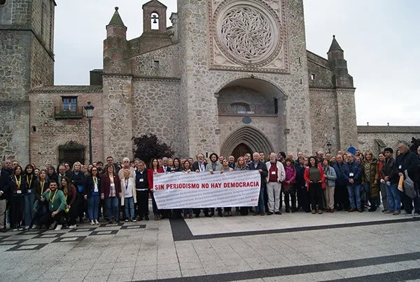 Concentración en la Asamblea de la FAPE