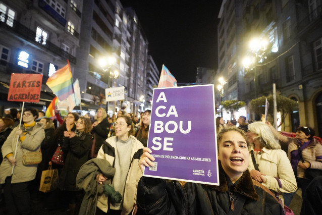 Manifestación por el 25N de la plataforma Reposta Feminista, a 25 de noviembre de 2024, en Vigo, Galicia (España).