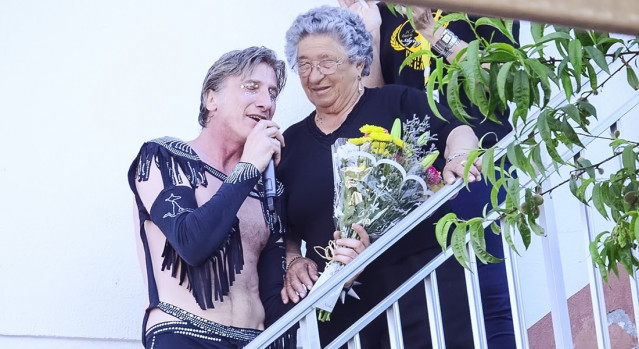 Tony Lomba y la señora Alicia, en el Festival de Cans