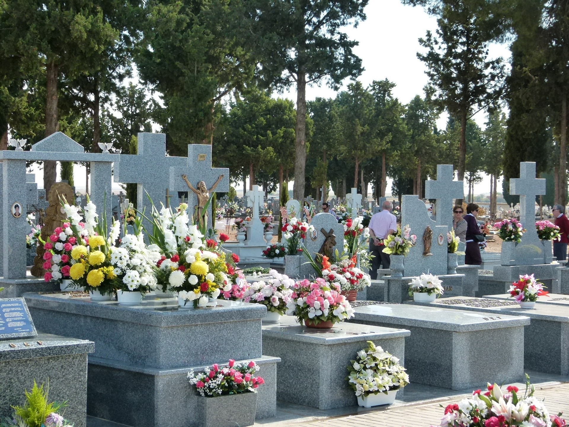 Cementeriolapidastumbasmuerte